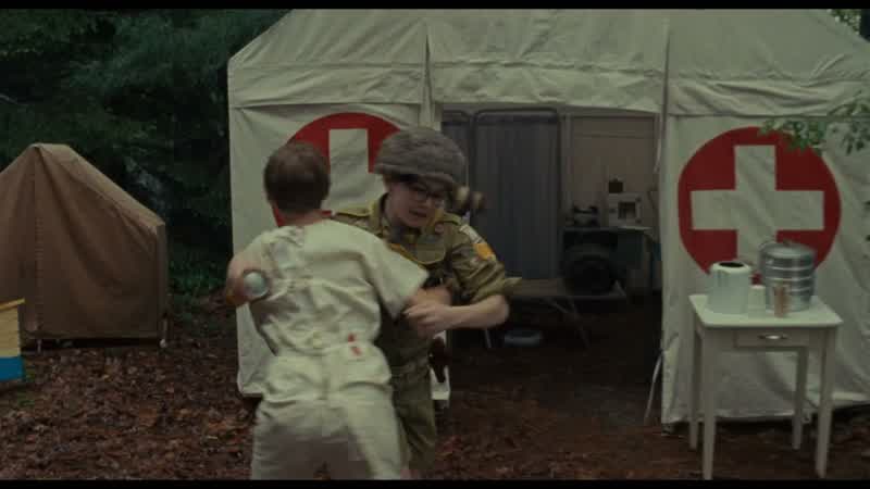 Ow! Ow! Ow! He's here! The fugitive! Stop him! Stop him!