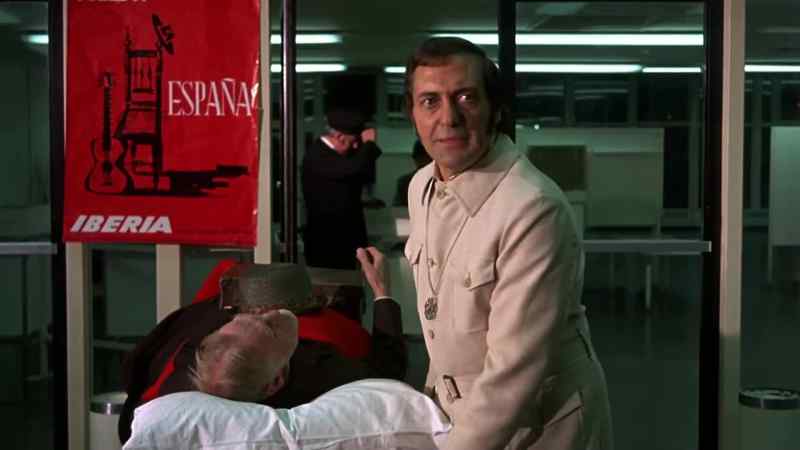 Ow! You bloody great pillock!