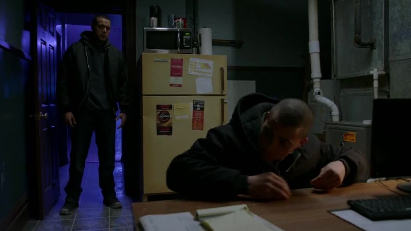 Oye, what the hell are you doing in here?