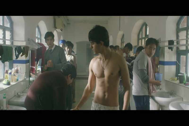 [pained groaning]