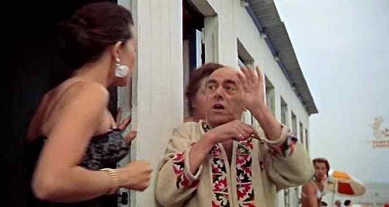 Pardon, madame! Pardon, madame