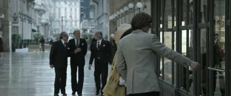 [PATRIZIA CHUCKLES]