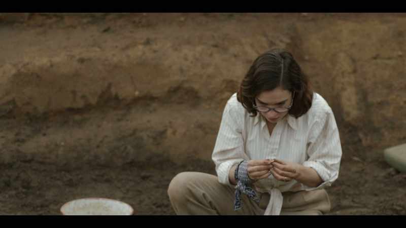 [Peggy gasps]