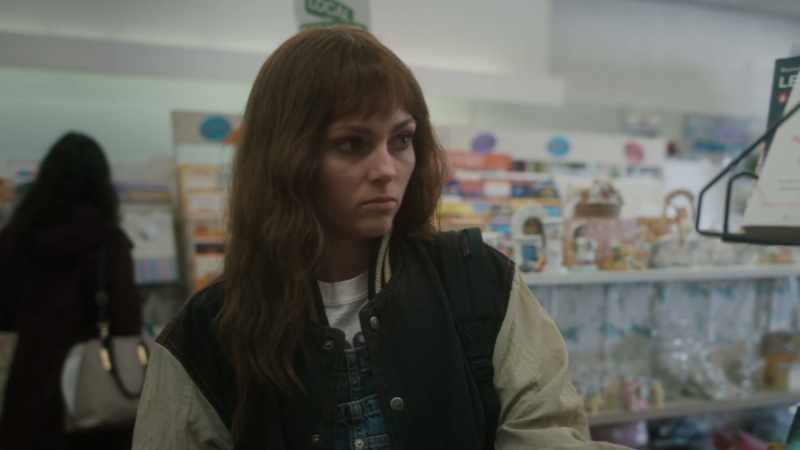 [PEOPLE CHATTERING]