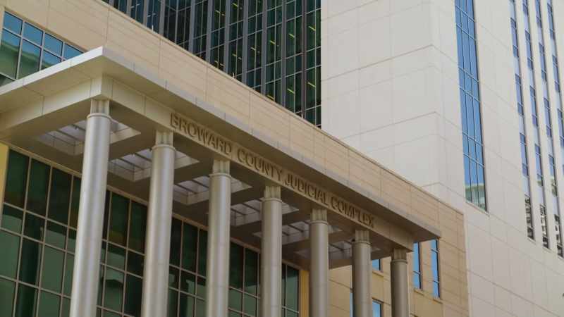 People running all around, the sheriff's office is