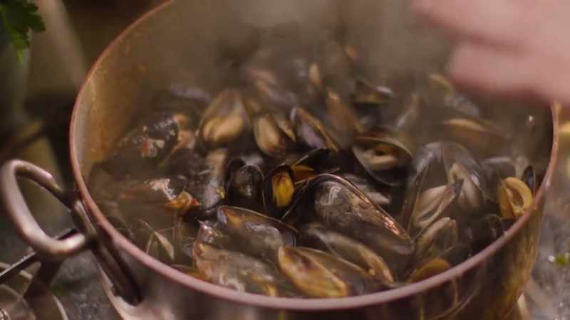Perfect. The mussels are cooked