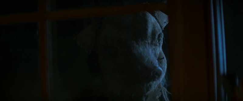 [petrifying music plays]