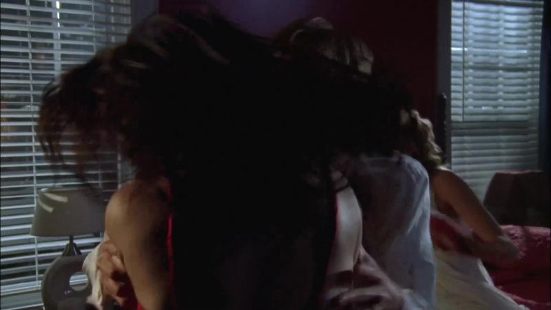 Peyton, what do I do? - Just kick him!