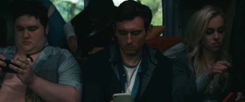 (phone buzzing)