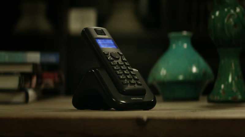 (phone ringing)