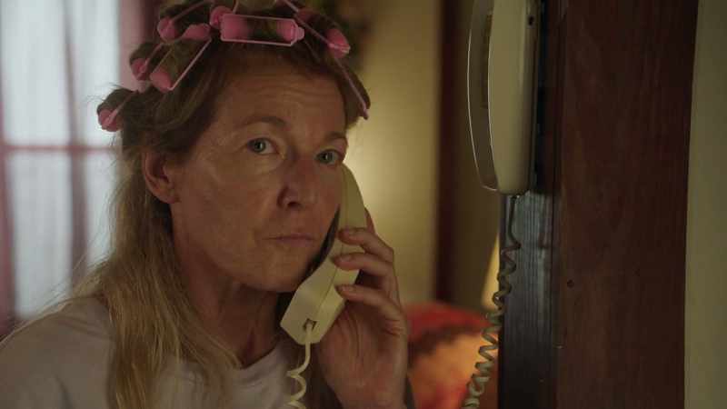 (phone ringing tone)
