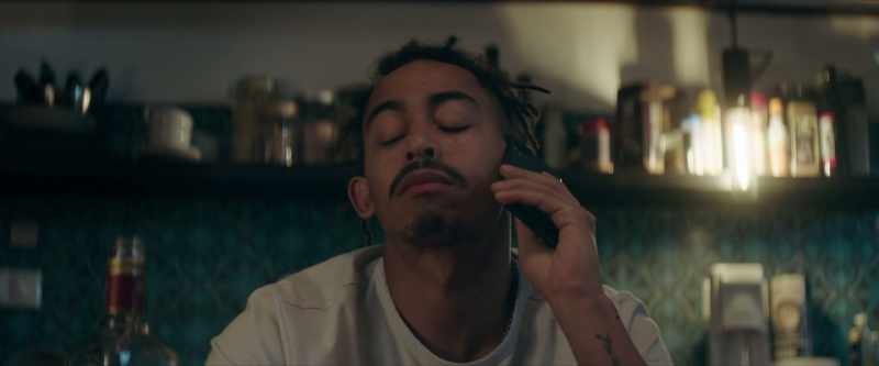 (phone rings)