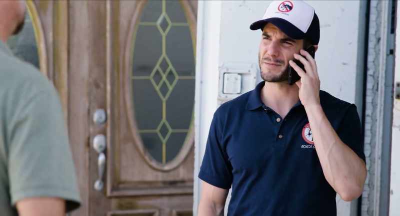 (phone rings)