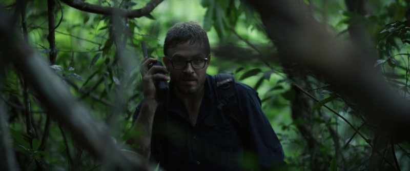 (phone rings)