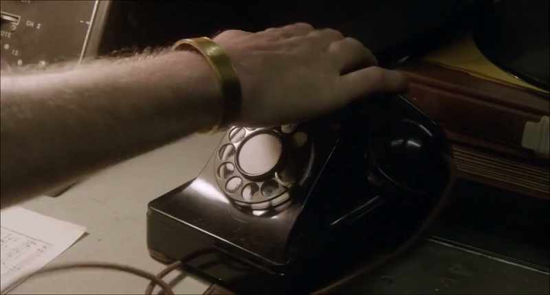 (phones ringing)