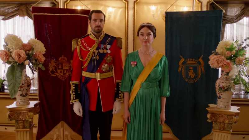 PHOTOGRAPHER: Your Highnesses, can you
