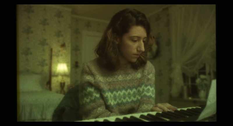 (piano chimes)