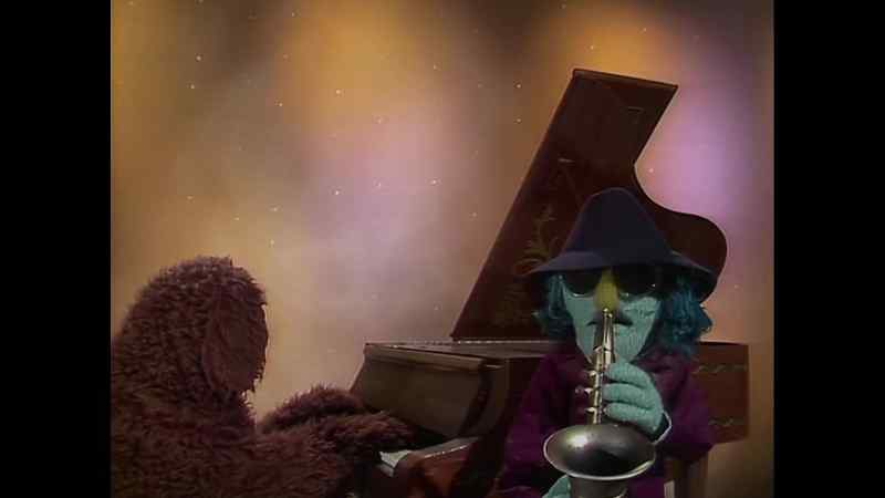 [PIANO CHORD REPEATING]