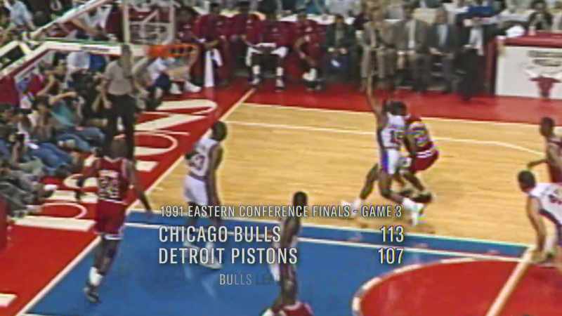 Pippen against Vinnie up the right side