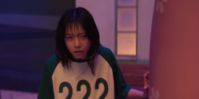 Player 306, eliminated. Player 333, pass. Jun-hee, stay there!