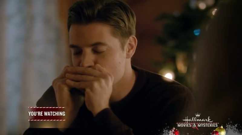[plays harmonica skillfully] ♪