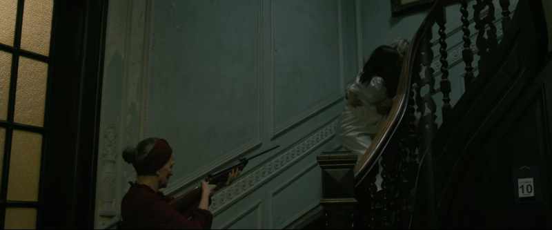 Please! -Grab onto me, you can do it!