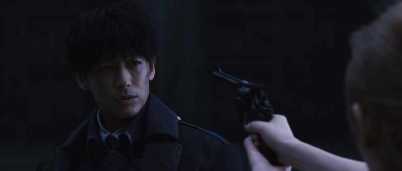 Please, lower your gun, Lieutenant