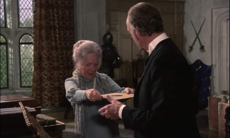 Please play the gramophone record priory