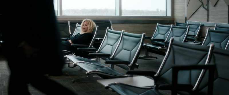 Please see a gate agent if you have any additional questions