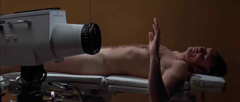 Please sit up, facing the scan screen