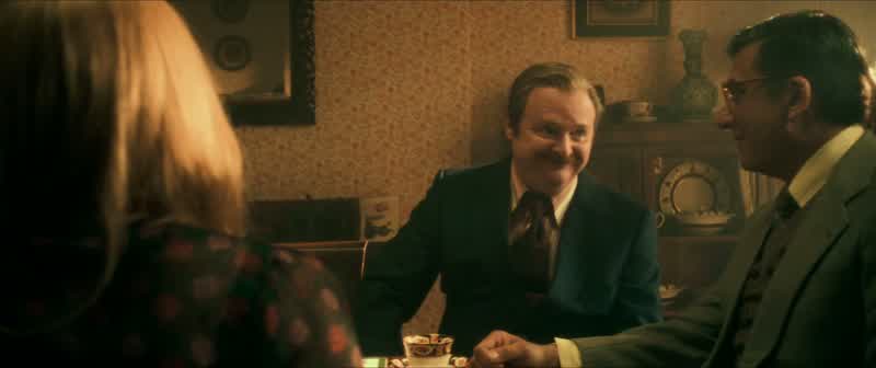 Please tell your father it's nice to meet himI haveThen thank him for the lovely birthday cakeI haveThen tell him his daughter's an epic shagFreddie he can read lips