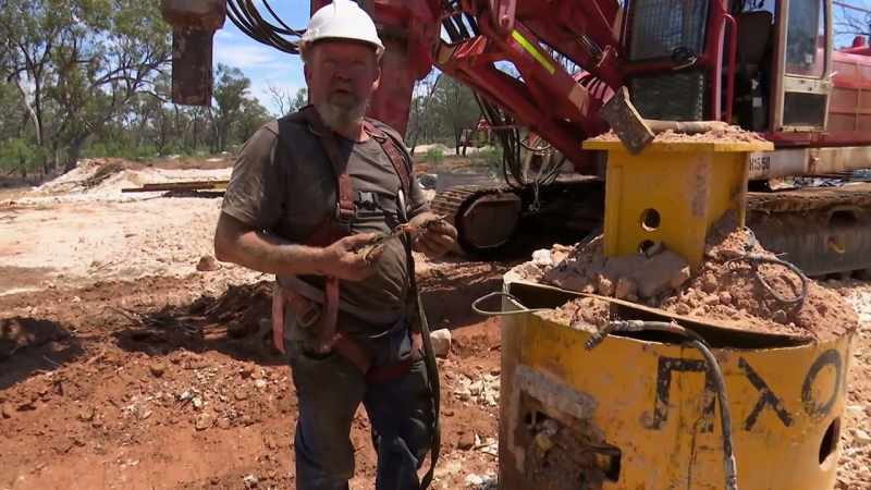 Plutus's extendable digging arm jammed underground