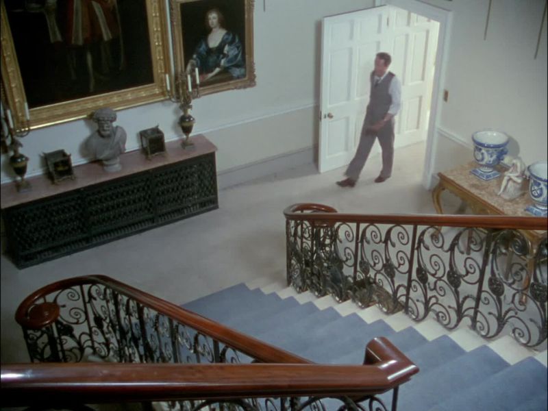 Poirot shall act