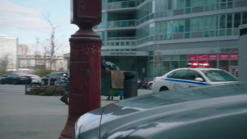 Police, don't move!