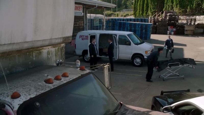 [ Police radio chatter ]