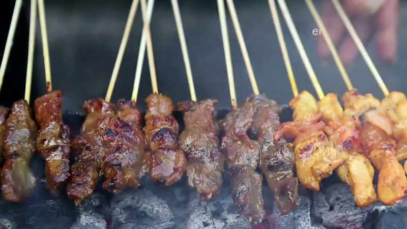 POLLO Y CARNE, CHICKEN AND BEEF