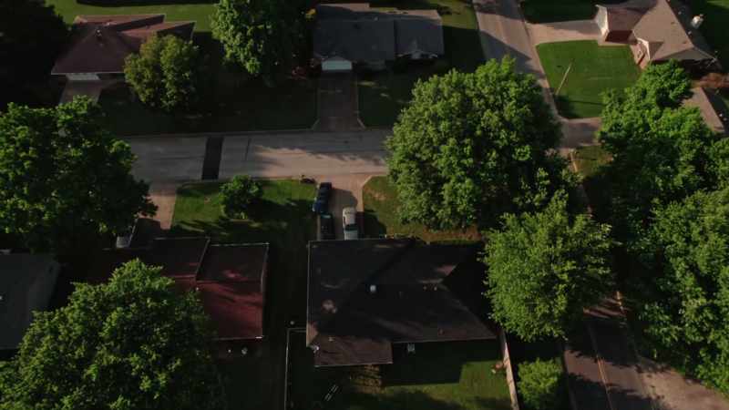 POLLY: A week after Wendy's... -(KNOCKING AT DOOR)