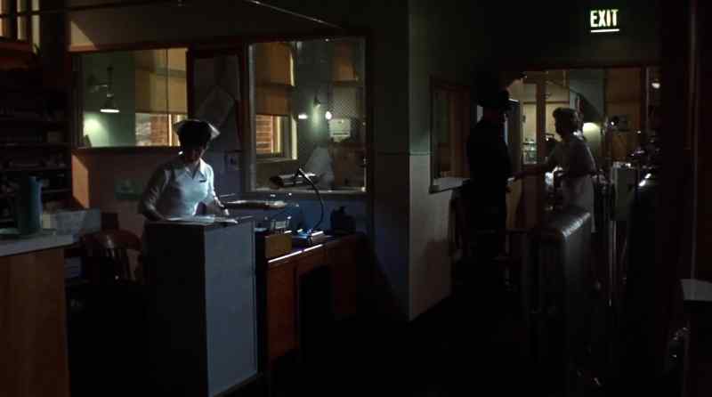 Polly, call Anesthesia and bring the crash cart