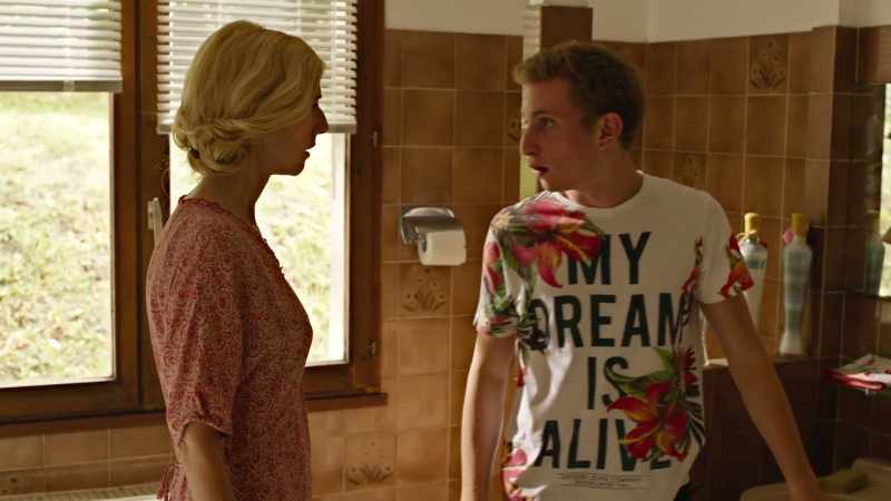 Principal told me everything. Tom's expelled