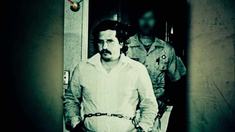 Prison psychologist, Vonda Pelto