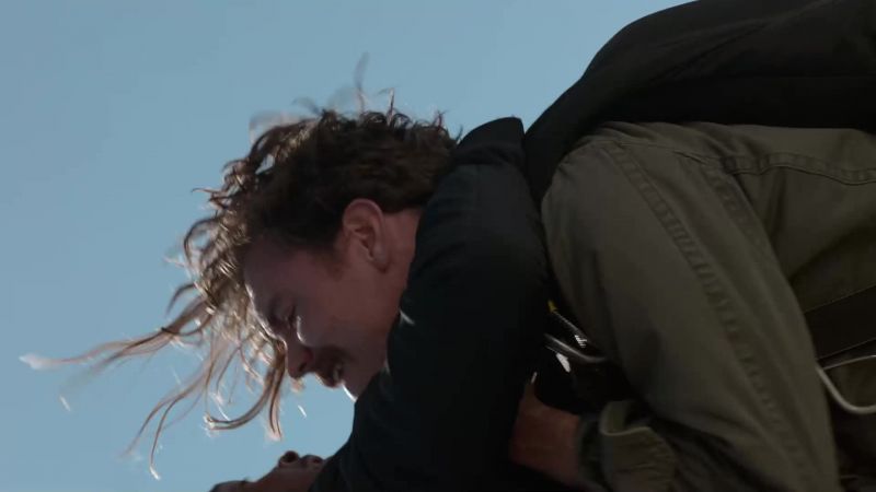 Pull the cord, Riggs!