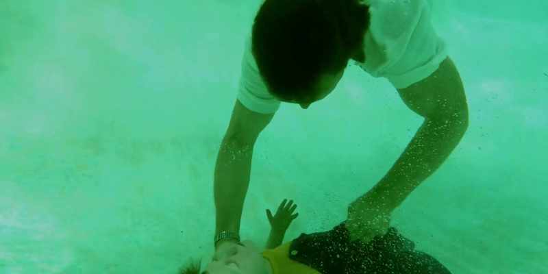 �� pulsing, intense music ♪