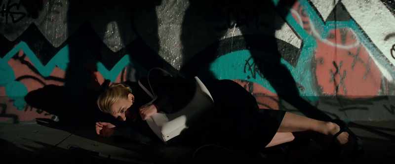 [PUNCHING AND FIGHTING] - [GROANS]