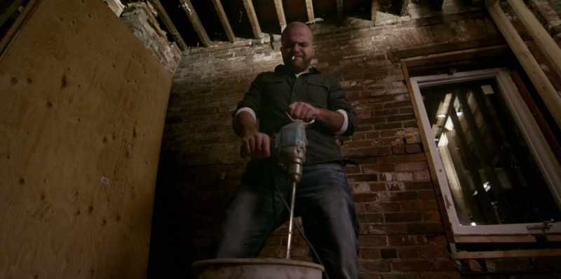 �� Put your hand into the jar