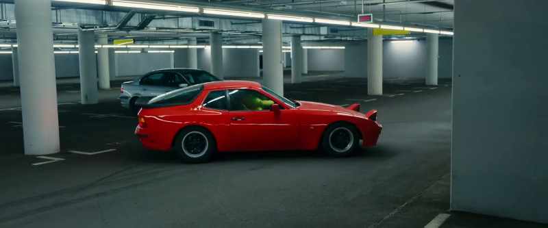 Put it in reverse. [panting]