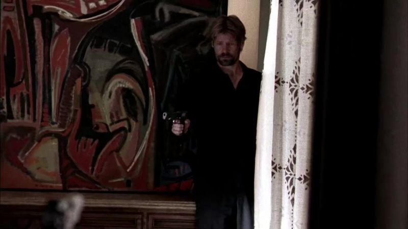 Put the gun down, Raymond. Put it down!