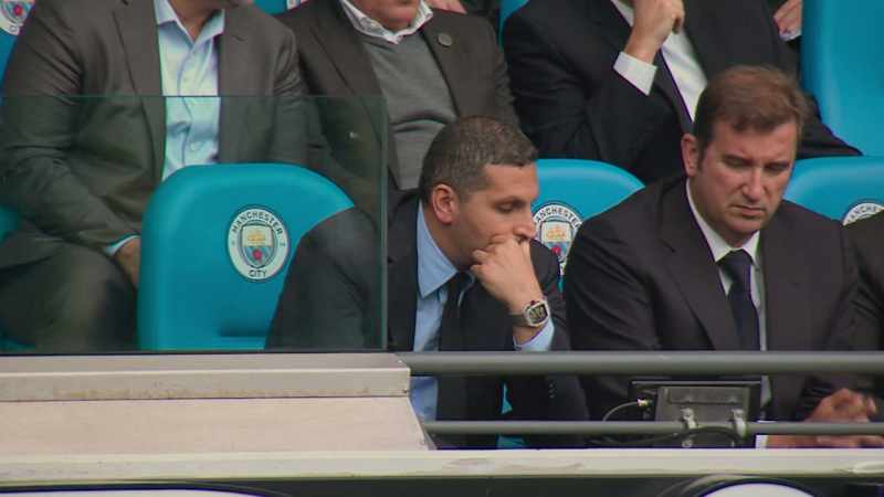 Puts his hands on his knee as he punches. He'll be hoping
