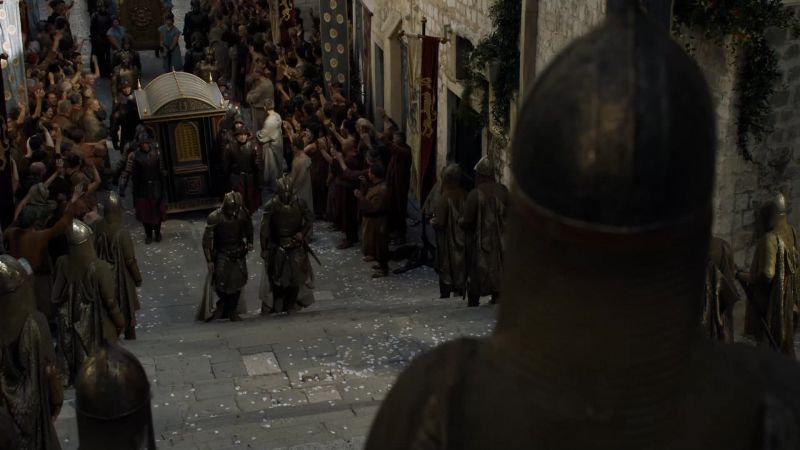 Queen Margaery! - Queen Margaery!