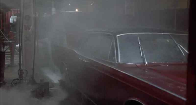 Quick, Bobby! Bobby, get 'em! Bobby, they're in the trunk!