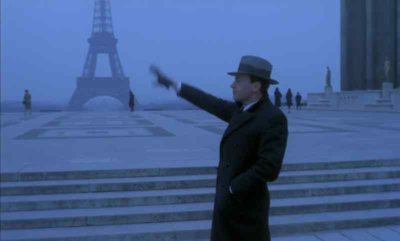 Quick! To the Eiffel Tower. Ciao!